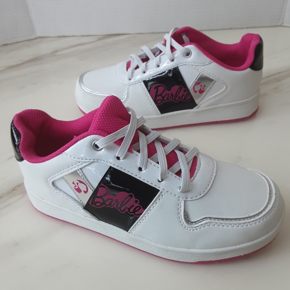 BARBIE Official Limited Edition Girls Low Top White Pink Trim Sneakers Sz 3 - Picture 2 of 11